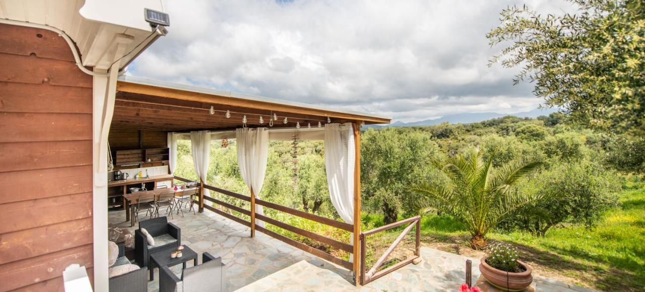 Hakuna Matata Holidays Wooden Lodge With Airco & Pool In Greek Olive Grove Methoni (Messenia) Exterior foto