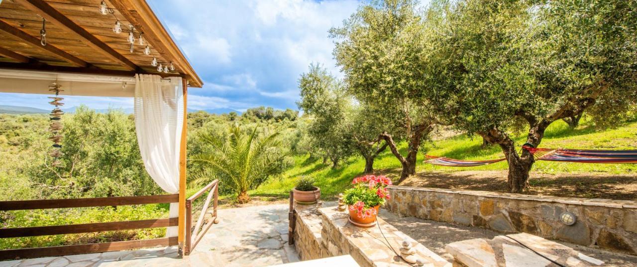 Hakuna Matata Holidays Wooden Lodge With Airco & Pool In Greek Olive Grove Methoni (Messenia) Exterior foto