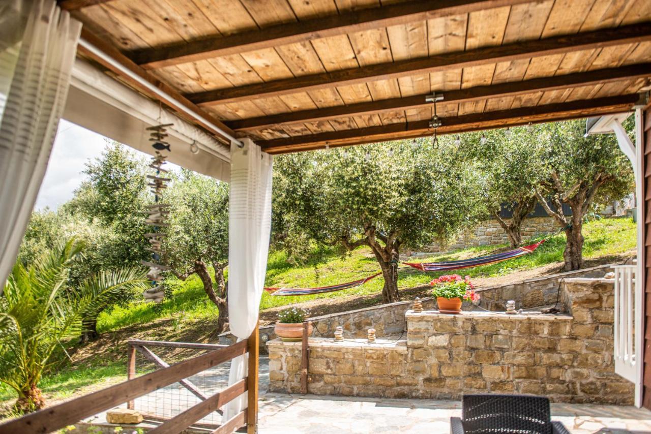 Hakuna Matata Holidays Wooden Lodge With Airco & Pool In Greek Olive Grove Methoni (Messenia) Exterior foto