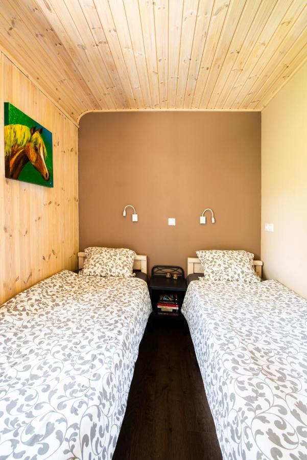 Hakuna Matata Holidays Wooden Lodge With Airco & Pool In Greek Olive Grove Methoni (Messenia) Exterior foto
