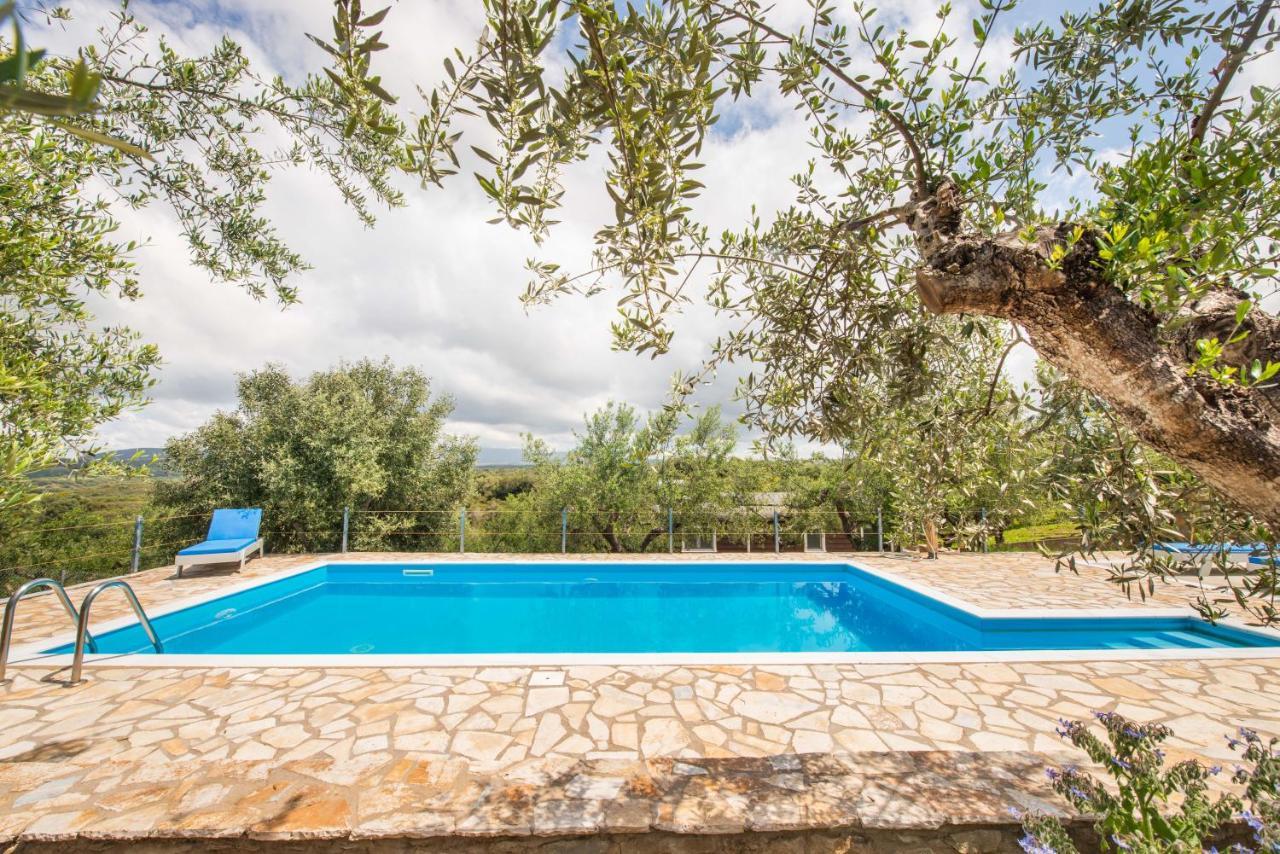 Hakuna Matata Holidays Wooden Lodge With Airco & Pool In Greek Olive Grove Methoni (Messenia) Exterior foto
