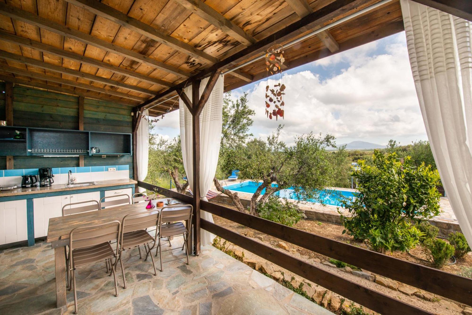 Hakuna Matata Holidays Wooden Lodge With Airco & Pool In Greek Olive Grove Methoni (Messenia) Exterior foto